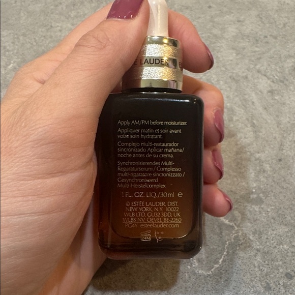 Estee Lauder Advanced Night Repair Serum - Gold and Brown - Picture 2 of 2